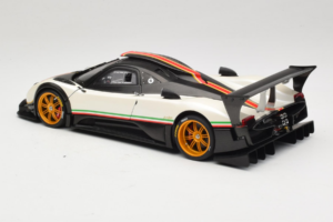 Pagani Zonda R Revolucion Wit AUTOart 1:18 78262 Metaal — afbeelding 7 van 8