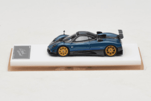 Pagani Zonda Tricolore Exposed Carbon Blauw Henson & Heaven 1:64 PZTECB01 Metaal