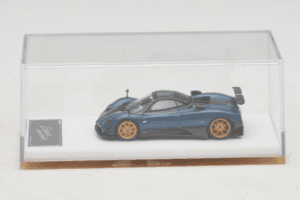 Pagani Zonda Tricolore Exposed Carbon Blauw Henson & Heaven 1:64 PZTECB01 Metaal — afbeelding 6 van 7