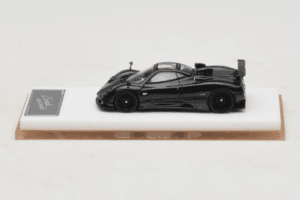 Pagani Zonda Tricolore Exposed Carbon Henson & Heaven 1:64 PZTEC01 Metaal