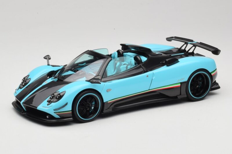 Pagani Zonda Uno Carbon Lichtblauw Almost Real 1:18 850630001 Metaal