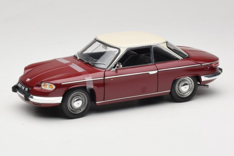 Panhard 24 CT Rood Solido 1:18 1832500 Metaal