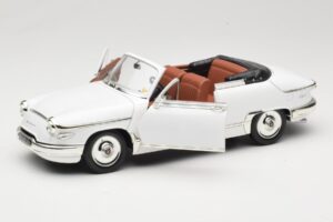 Panhard PL17 Cabriolet Wit Solido 1:18 8174 Metaal — afbeelding 2 van 8