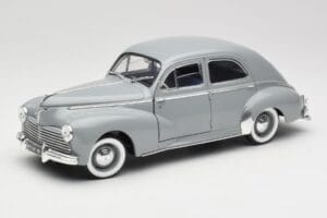 Peugeot 203 Gris Clair Solido 1:18 8145 Metaal