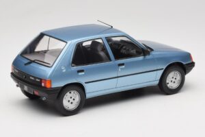 Peugeot 205 Blauw MCG 1:18 MCG18491 Metaal — afbeelding 2 van 6