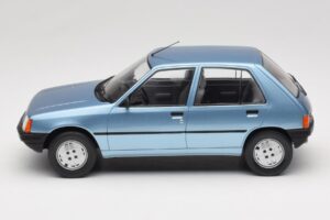 Peugeot 205 Blauw MCG 1:18 MCG18491 Metaal — afbeelding 3 van 6