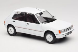 Peugeot 205 Wit MCG 1:18 MCG18493 Metaal — afbeelding 4 van 6