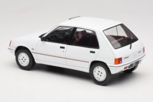 Peugeot 205 Wit MCG 1:18 MCG18493 Metaal — afbeelding 5 van 6
