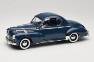 Peugeot 302 Coupe Blauw Solido 1:18 8168 Metaal