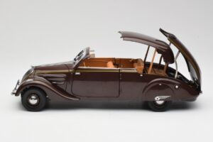 Peugeot 402 Eclipse Chocolade Norev 1:18 184873 Metaal — afbeelding 6 van 12