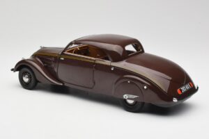 Peugeot 402 Eclipse Chocolade Norev 1:18 184873 Metaal — afbeelding 10 van 12