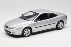 Peugeot 406 Coupe Zilver Gate 1:18 01024 Metaal