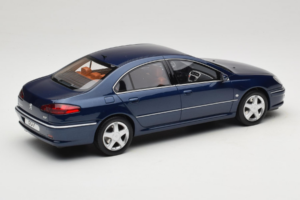Peugeot 607 Phase II 3.0 V6 Blauw Otto 1:18 OT485 Hars — afbeelding 2 van 6