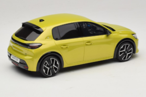 Peugeot E-208 GT Jaune Agueda Otto 1:18 OT1164 Hars — afbeelding 2 van 6