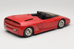 Pininfarina Mythos Rood Revell 1:18 8806 Metaal — afbeelding 3 van 8