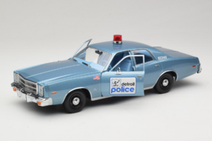 Plymouth Fury Beverly Hills PD Blauw GreenLight 1:18 19069 Metaal — afbeelding 2 van 8
