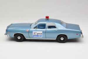 Plymouth Fury Beverly Hills PD Blauw GreenLight 1:18 19069 Metaal — afbeelding 4 van 8