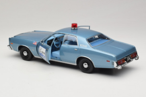 Plymouth Fury Beverly Hills PD Blauw GreenLight 1:18 19069 Metaal — afbeelding 5 van 8