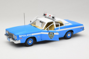 Plymouth Fury Police Pursuit New York Police Department GreenLight 1:18 19043 Metaal — afbeelding 2 van 8