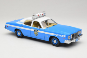 Plymouth Fury Police Pursuit New York Police Department GreenLight 1:18 19043 Metaal — afbeelding 6 van 8