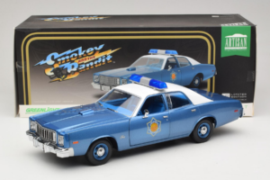 Plymouth Fury Police Pursuit Smokey and the Bandit GreenLight 1:18 19044 Metaal — afbeelding 8 van 8