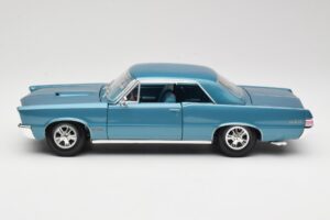 Pontiac GTO Hurst Edition Blauw Maisto 1:18 531885 Metaal — afbeelding 4 van 8