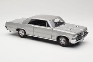 Pontiac GTO Zilver Sun Star 1:18 1821 Metaal — afbeelding 6 van 8
