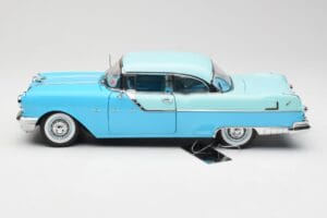 Pontiac Star Chief Blauw Sun Star 1:18 5041 Metaal — afbeelding 4 van 8
