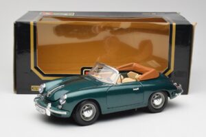 Porsche 356B Cabriolet Groen Bburago 1:18 3051-M1 Metaal — afbeelding 8 van 8