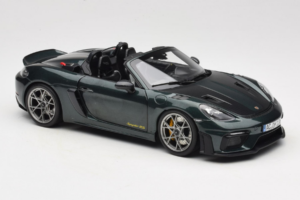 Porsche 718 Spyder RS Weissach Pack Forest Green Norev 1:18 187272 Metaal — afbeelding 6 van 8