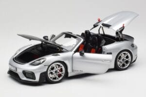 Porsche 718 Spyder RS Weissach Pack GT-Silver Metallic Norev 1:18 187270 Metaal — afbeelding 2 van 8