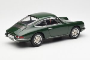 Porsche 901 Groen CMC 1:18 M-067B Metaal — afbeelding 2 van 6