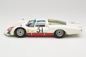 Porsche 906 LH #31 H. Herrmann / H. Linge Porsche System Engineering 24 Hours of Le Mans 1966 Minichamps 1:18 100666131 Metaa — afbeelding 4 van 8