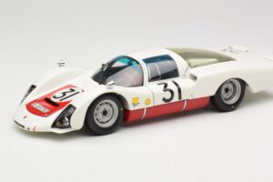 Porsche 906 LH #31 H. Herrmann / H. Linge Porsche System Engineering 24 Hours of Le Mans 1966 Minichamps 1:18 100666131 Metaa