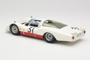 Porsche 906 LH #31 H. Herrmann / H. Linge Porsche System Engineering 24 Hours of Le Mans 1966 Minichamps 1:18 100666131 Metaa — afbeelding 7 van 8