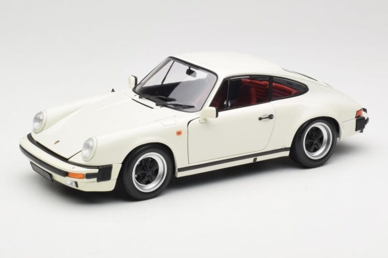 Porsche 911 930 Carrera 3.2 Grand Prix White Minichamps 1:18 100063024 Metaal
