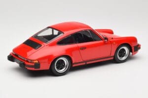 Porsche 911 930 Carrera 3.2 Guards Red Minichamps 1:18 100063021 Metaal — afbeelding 3 van 8