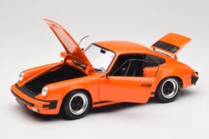 Porsche 911 930 Carrera 3.2 Signal Orange Minichamps 1:18 100063025 Metaal — afbeelding 2 van 8