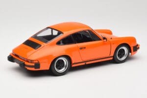 Porsche 911 930 Carrera 3.2 Signal Orange Minichamps 1:18 100063025 Metaal — afbeelding 3 van 8
