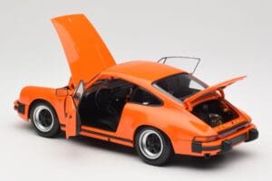 Porsche 911 930 Carrera 3.2 Signal Orange Minichamps 1:18 100063025 Metaal — afbeelding 5 van 8