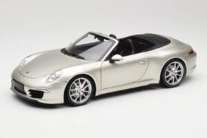 Porsche 911 991 Carrera S Cabriolet GT Zilver Metallic Minichamps 1:18 100061030 Metaal