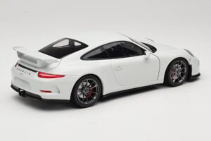 Porsche 911 991 GT3 Wit Met Zilveren Velgen Minichamps 1:18 113062721 Metaal — afbeelding 3 van 8