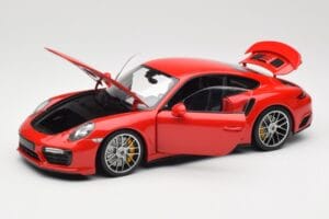 Porsche 911 991 Turbo S Guards Red Minichamps 1:18 110067122 Metaal — afbeelding 2 van 8