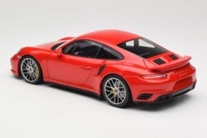 Porsche 911 991 Turbo S Guards Red Minichamps 1:18 110067122 Metaal — afbeelding 7 van 8