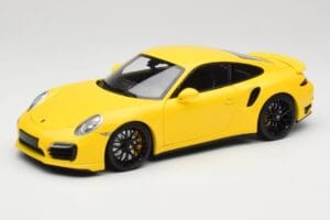 Porsche 911 991 Turbo S Geel Met Zwarte Velgen Minichamps 1:18 110062321 Metaal