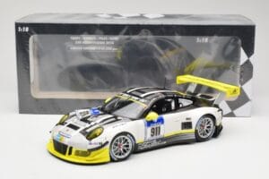 Porsche 911 991.1 GT3 R #911 Manthey Racing N. Tandy / E. Bamber 24h Nurburgring 2016 Minichamps 1:18 155166911 Metaal — afbeelding 6 van 6