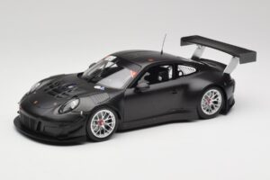 Porsche 911 991.1 GT3 R NBR Test Oktober 2015 Zwart Minichamps 1:18 155156161 Metaal