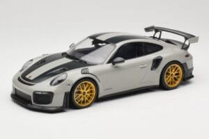 Porsche 911 991.2 GT2 RS Chalk Weissach Package Gouden Velgen Minichamps 1:18 155068304 Metaal