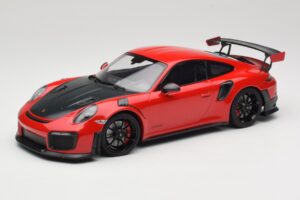 Porsche 911 GT2 RS 991.2 Rood Zwarte Velgen Minichamps 1:18 155968307 Metaal