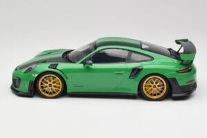 Porsche 911 991.2 GT2 RS Weissach Package British Racing Groen & Gouden Wielen Minichamps 1:18 153068318 Metaal — afbeelding 3 van 6